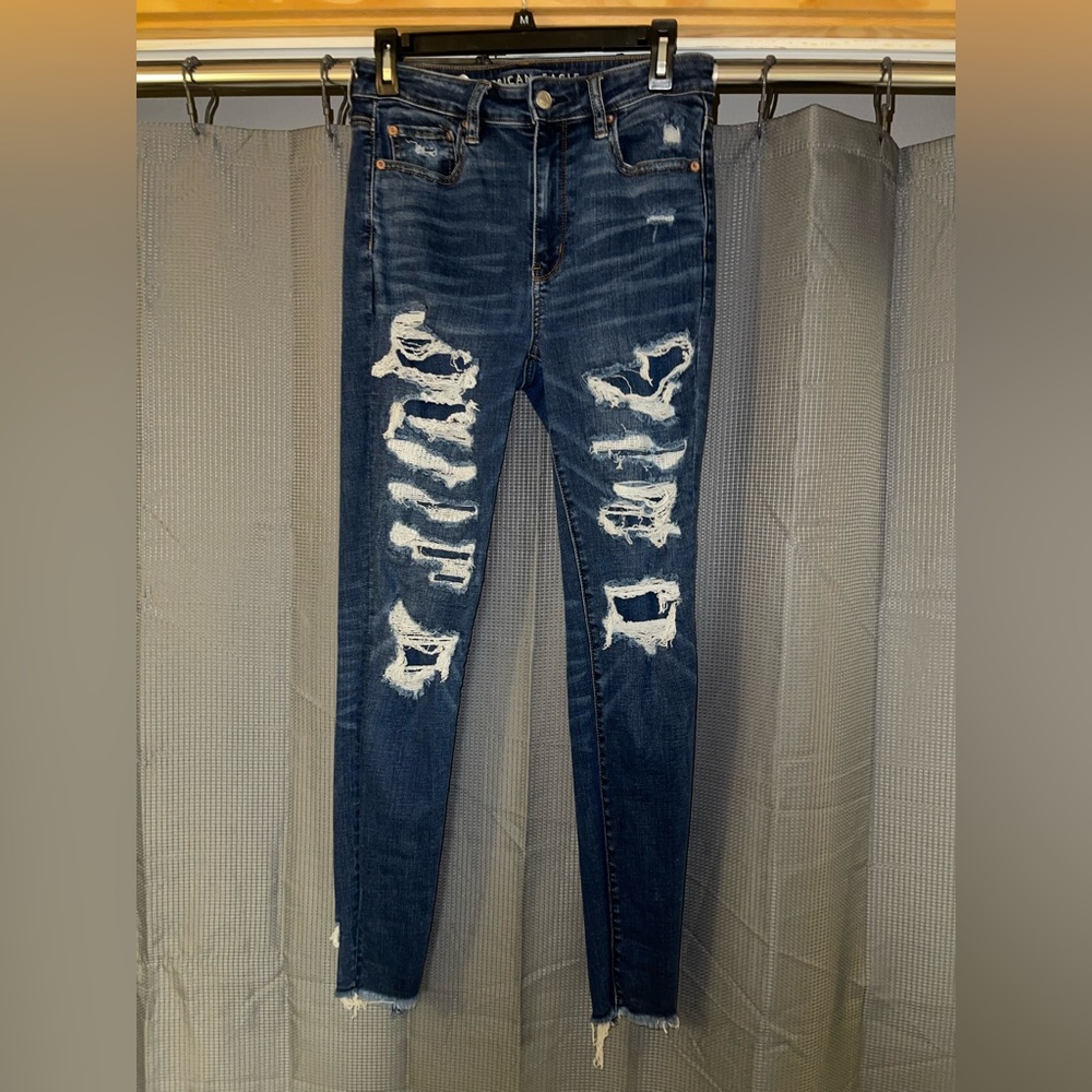 Dark Wash American Eagle Jeans with Holes